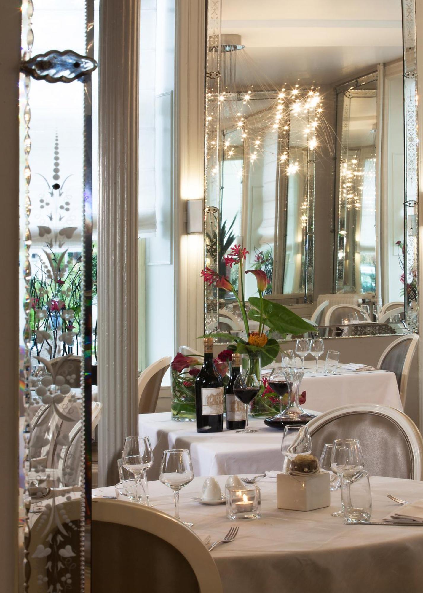 Hotel Restaurant Les Capucins Belfort Eksteriør bilde